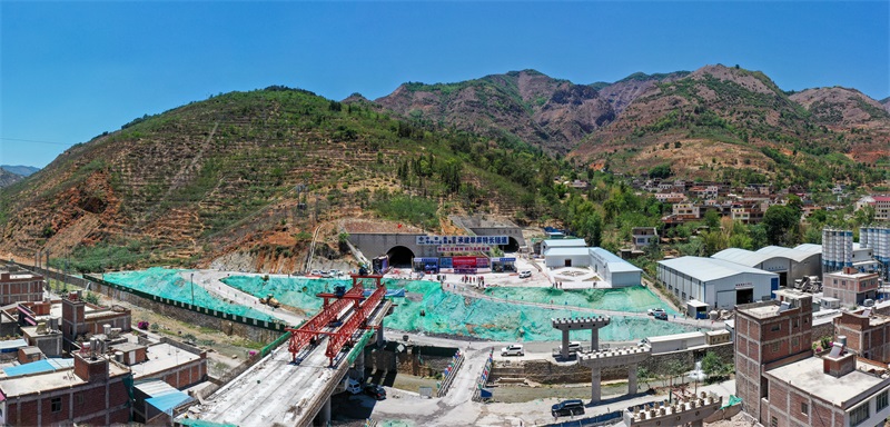 都香高速公路守紅段翠屏特長(zhǎng)隧道鳥瞰圖（局系統(tǒng)）