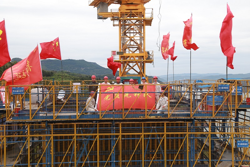 1585804492707686.jpg “黨員先鋒隊”.jpg